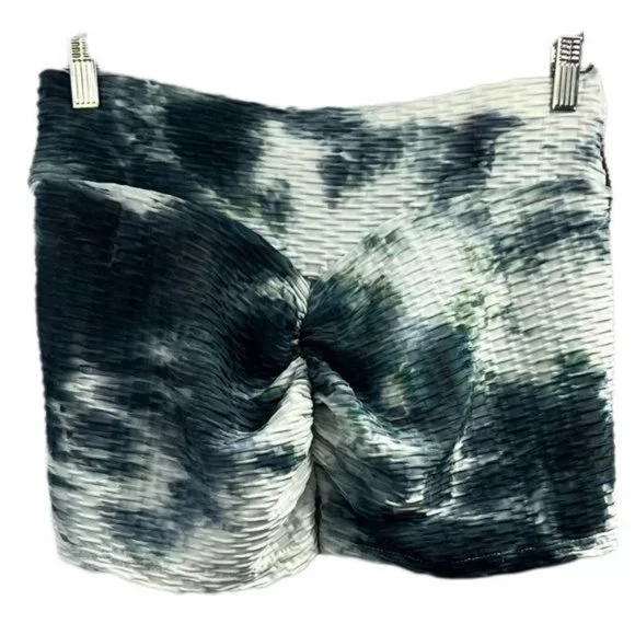 Scrunch Butt Short - Picture 1 of 2